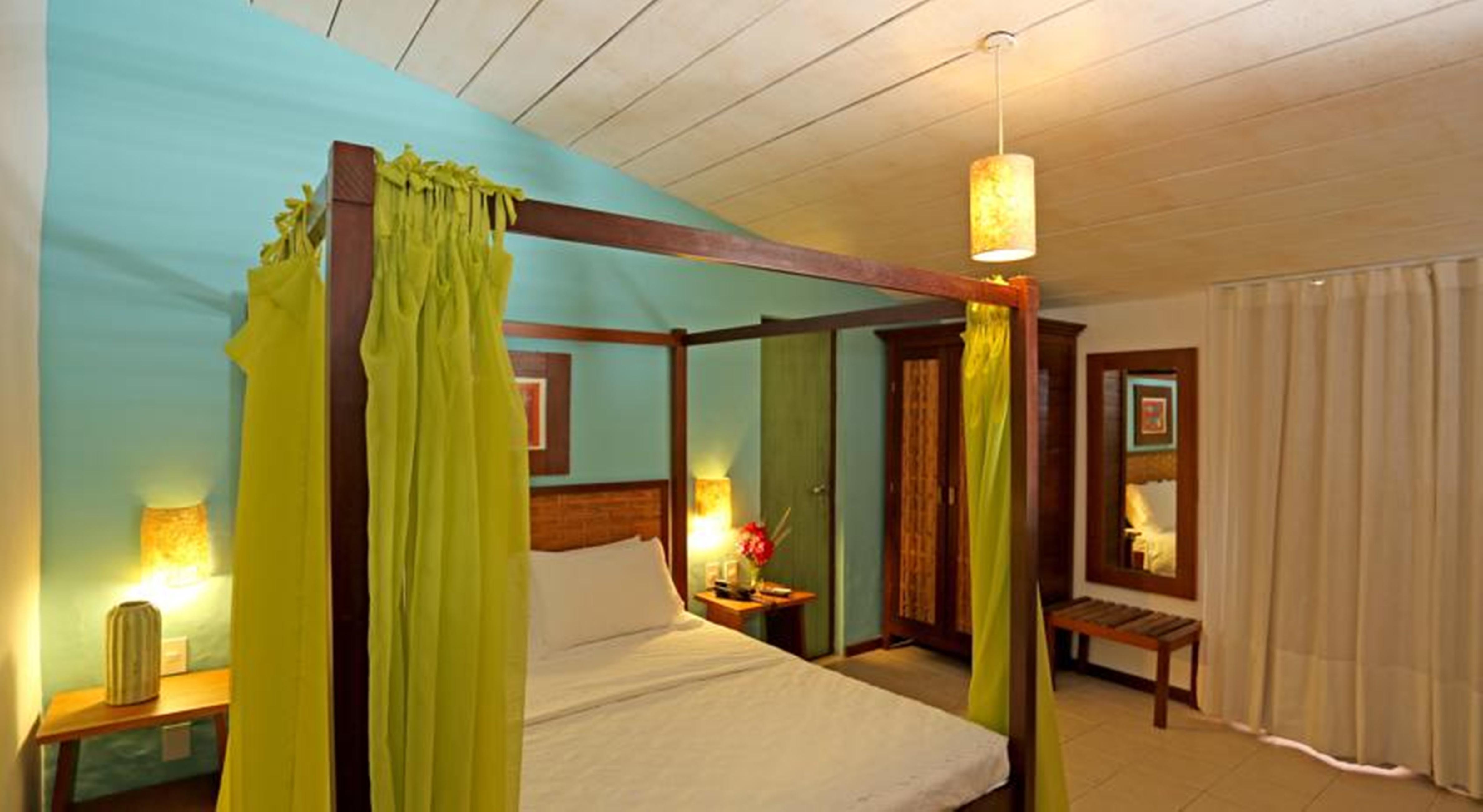 Sobrado Da Vila Hotel Прайя-ду-Форте Экстерьер фото
