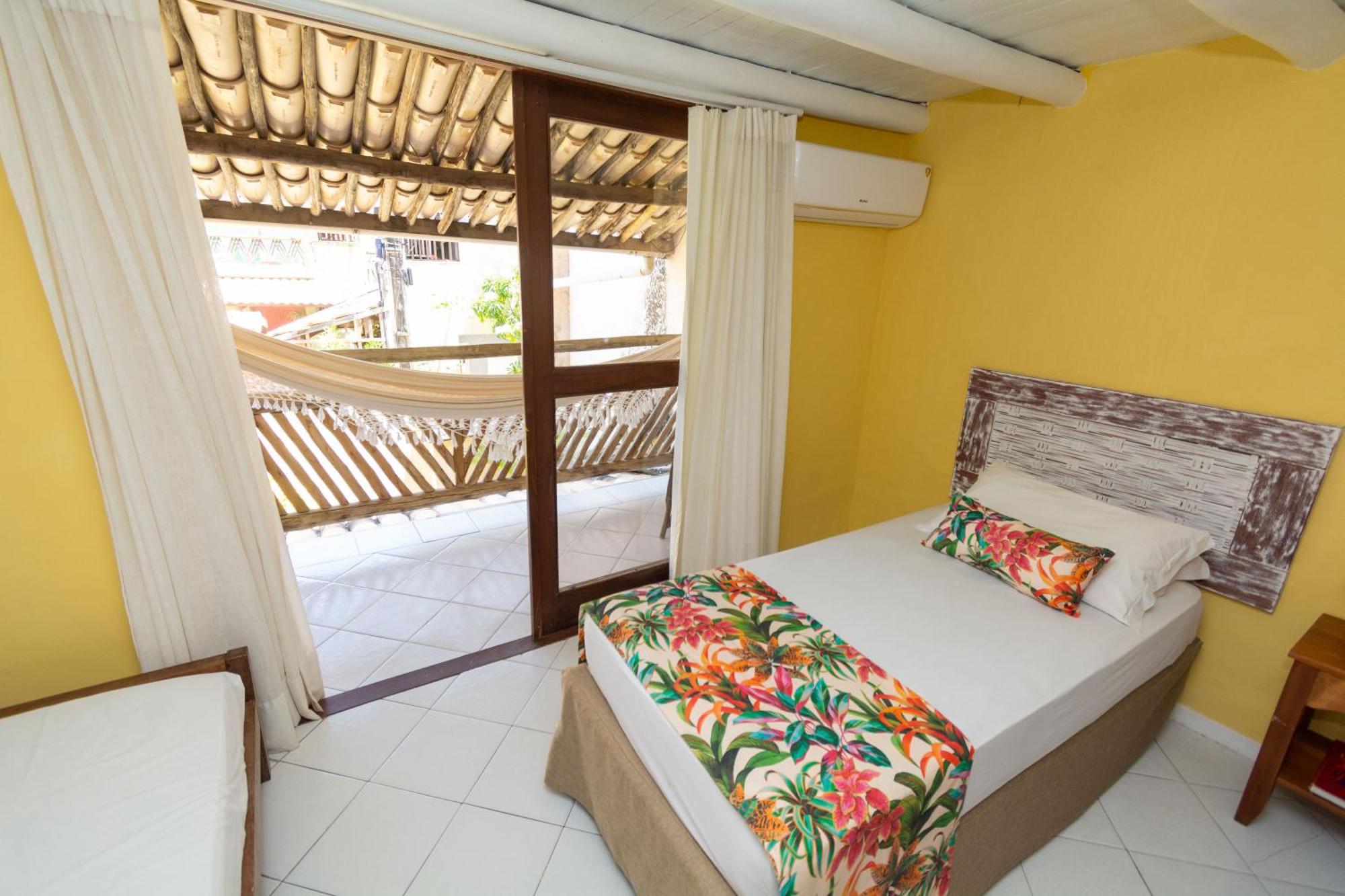 Sobrado Da Vila Hotel Прайя-ду-Форте Экстерьер фото